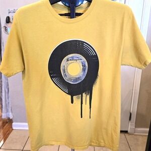 Champion T-Shirt Mens M- Yellow Melting‎ Vinyl Record Graphic
